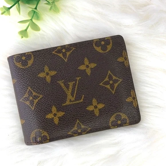 Louis Vuitton Monogram Bifold Wallet - Picture 2 of 14